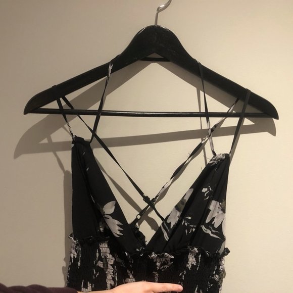 Bebe Black Daisy Print Strappy Mini Dress - Picture 3 of 5